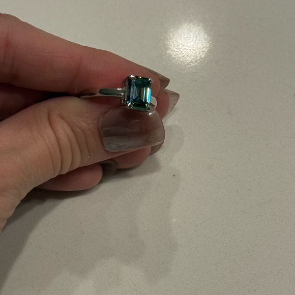 2.11 Ct VVS1 Emerald Cut Brown / Blue Moissanite Ring, Silver Solitaire Size 7 - Picture 6 of 9